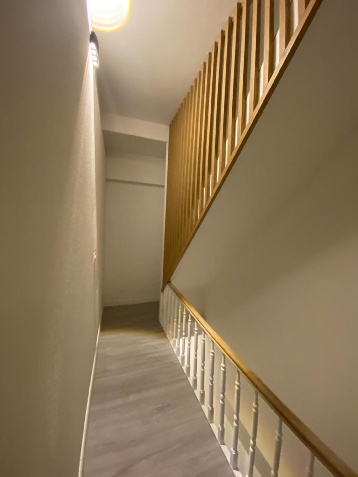 Super Zonnige En Ruime Penthouse 50m Zeedijk Apartment De Panne